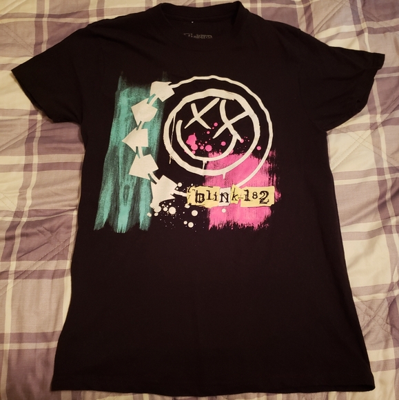 🎸 Blink-182 T-Shirt 🥁 - Picture 1 of 3